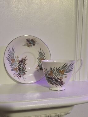 Vintage 1950s Royal Albert Collectable Cup& Saucer England.